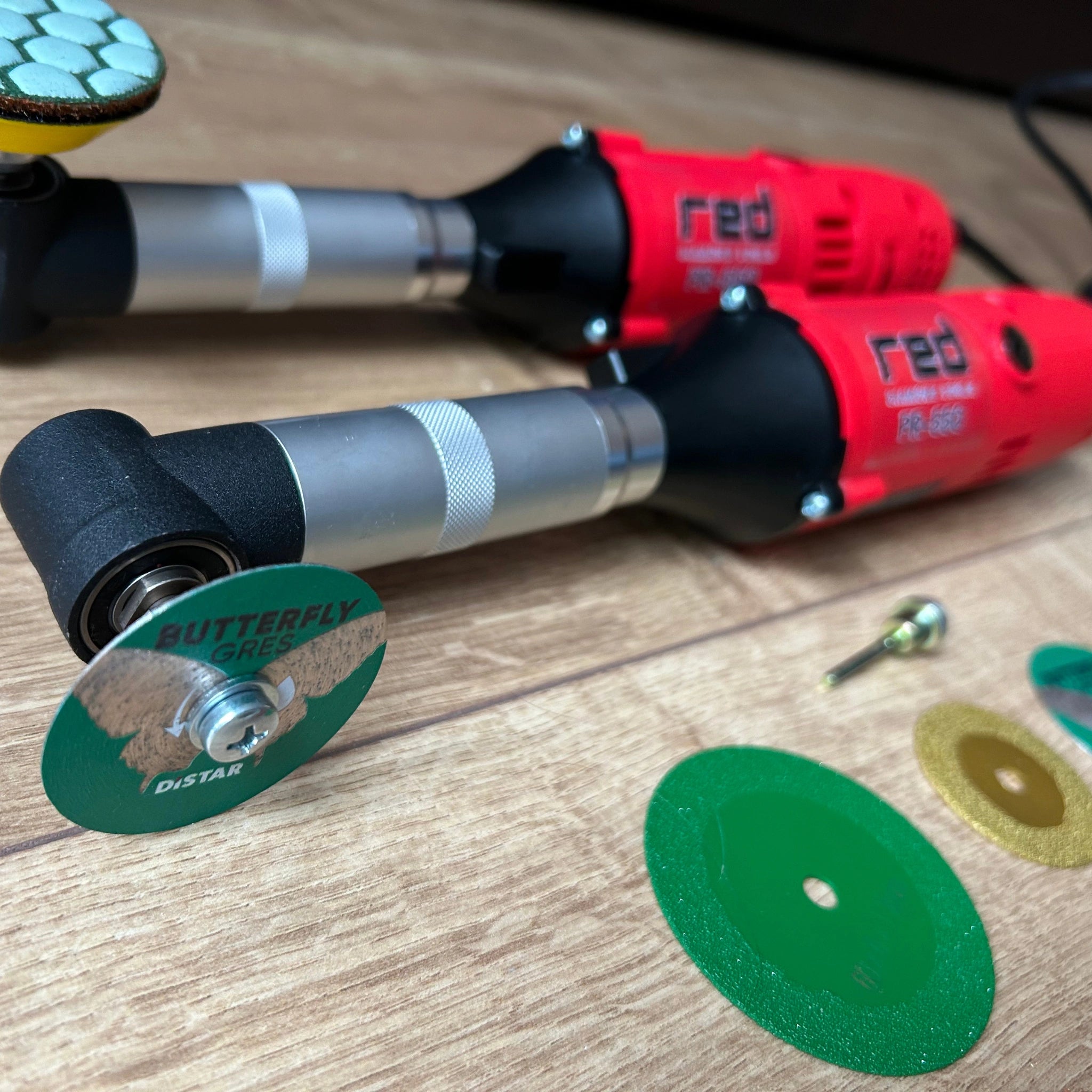 RED Diamond Tools precíziós sarokcsiszoló hosszúnyakú kofferben renget